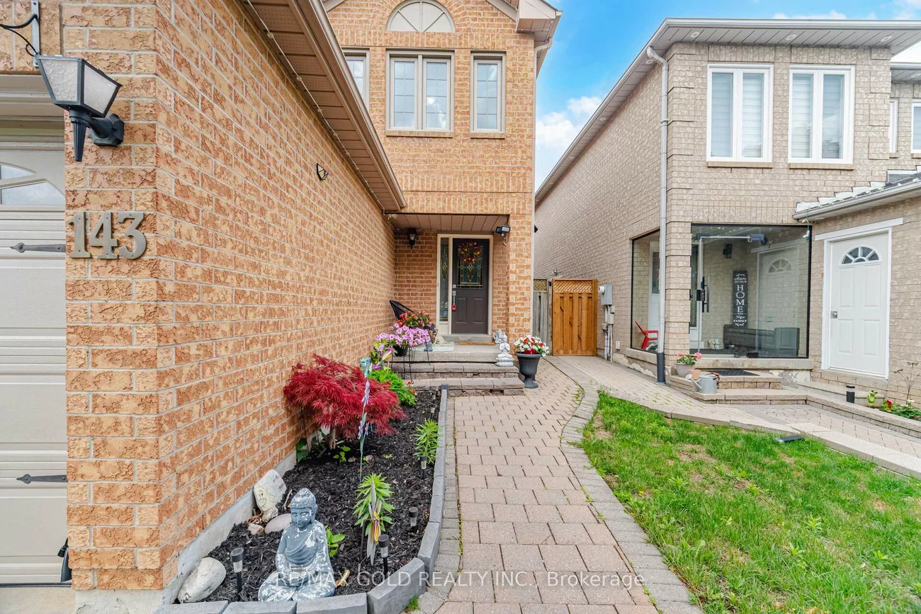 143, Royal Orchard, Brampton West, Brampton
