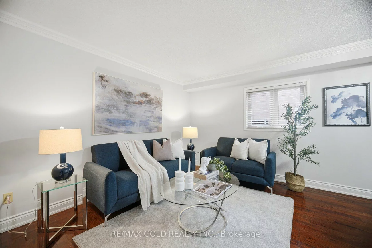 143, Royal Orchard, Brampton West, Brampton
