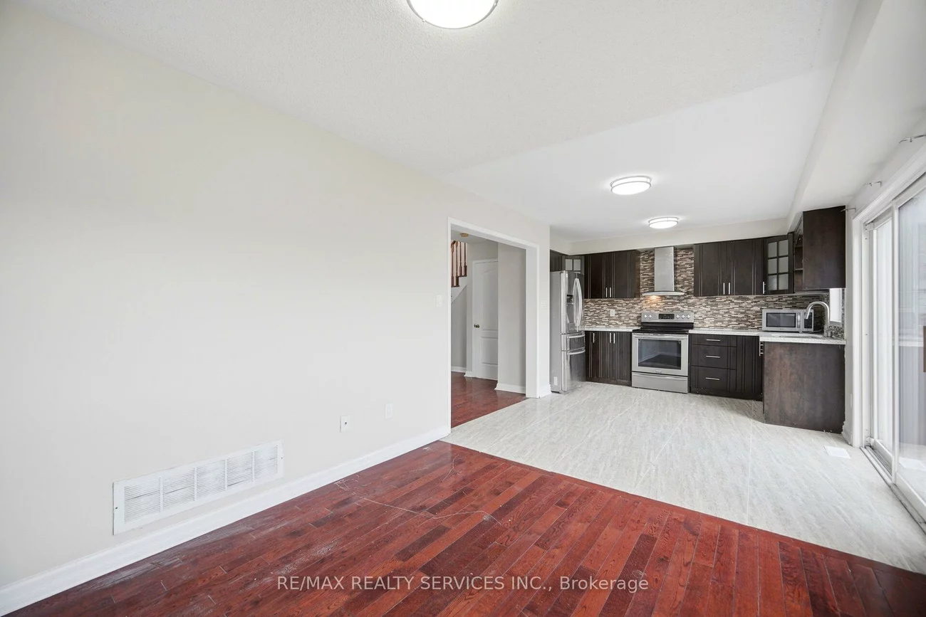 249, Sunny Meadow, Sandringham-Wellington, Brampton