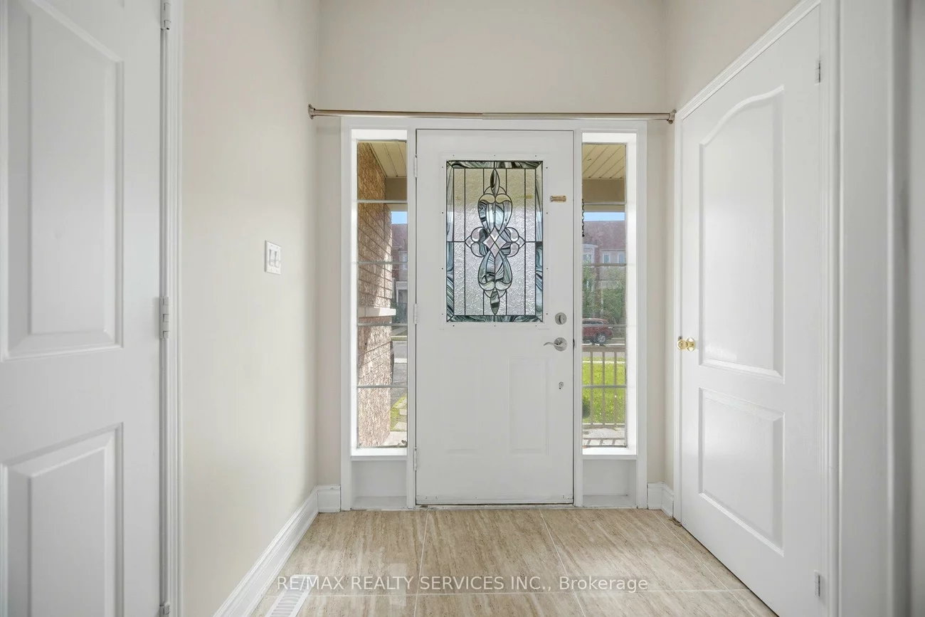 249, Sunny Meadow, Sandringham-Wellington, Brampton