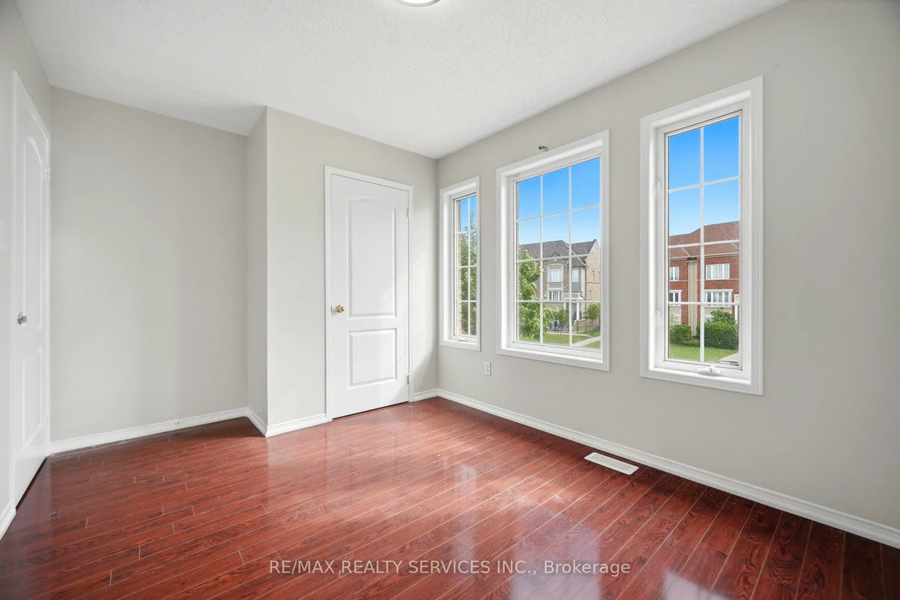 249, Sunny Meadow, Sandringham-Wellington, Brampton