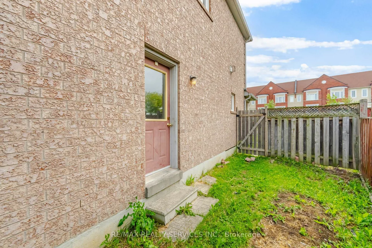 249, Sunny Meadow, Sandringham-Wellington, Brampton