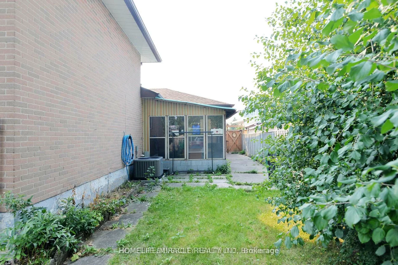 88, Ardglen, Bram East, Brampton