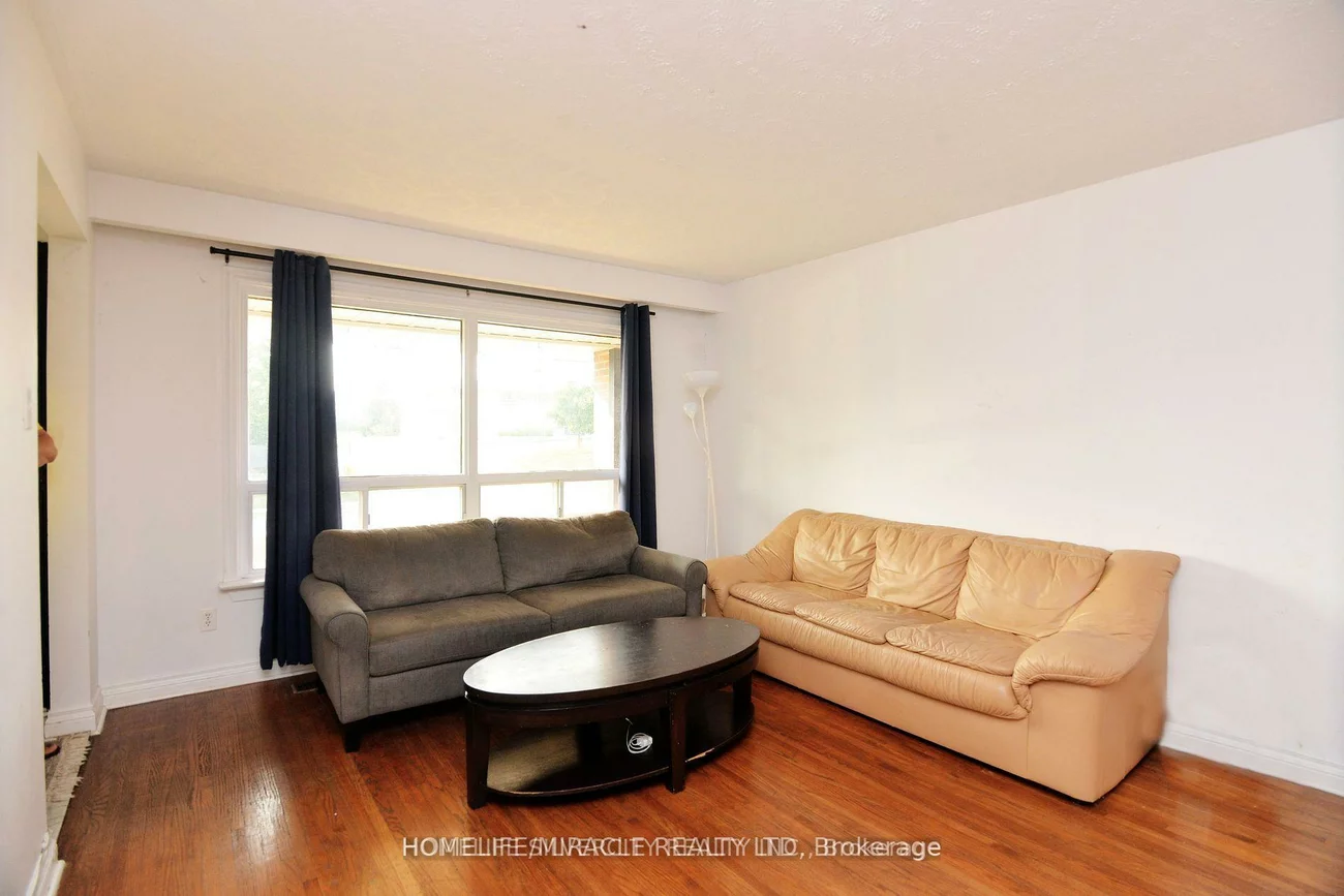 88, Ardglen, Bram East, Brampton