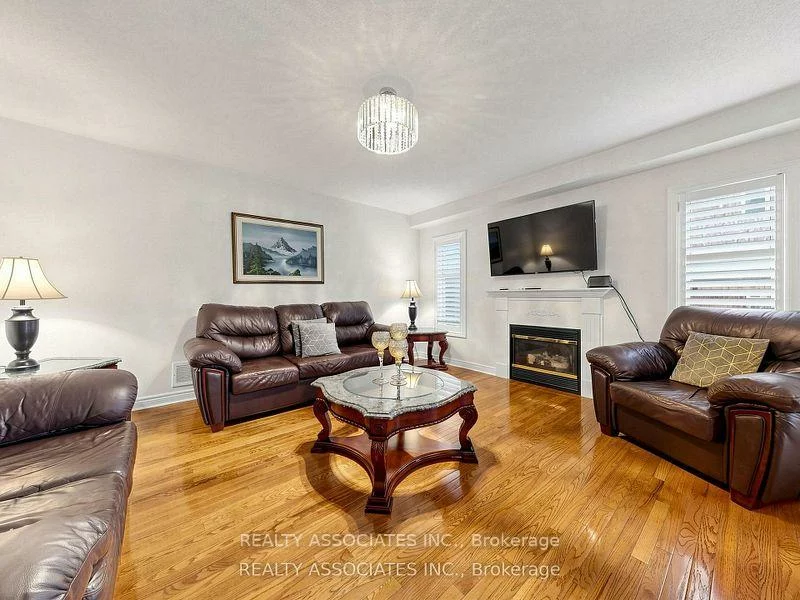 44, Shining Willow, Bram East, Brampton