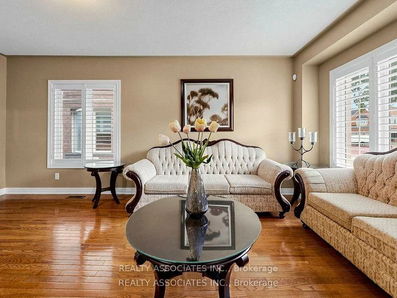 44, Shining Willow, Bram East, Brampton
