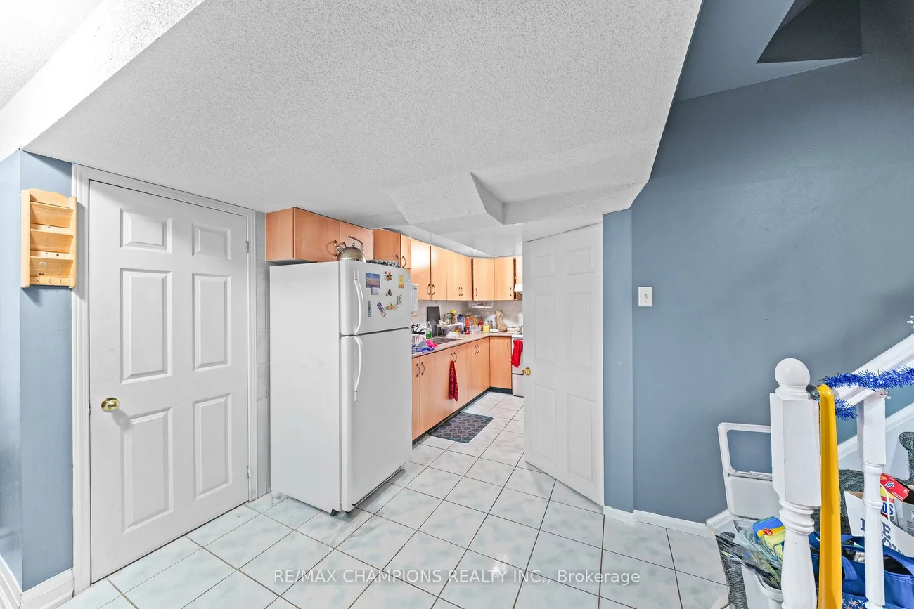 3, Fiddleneck, Sandringham-Wellington, Brampton