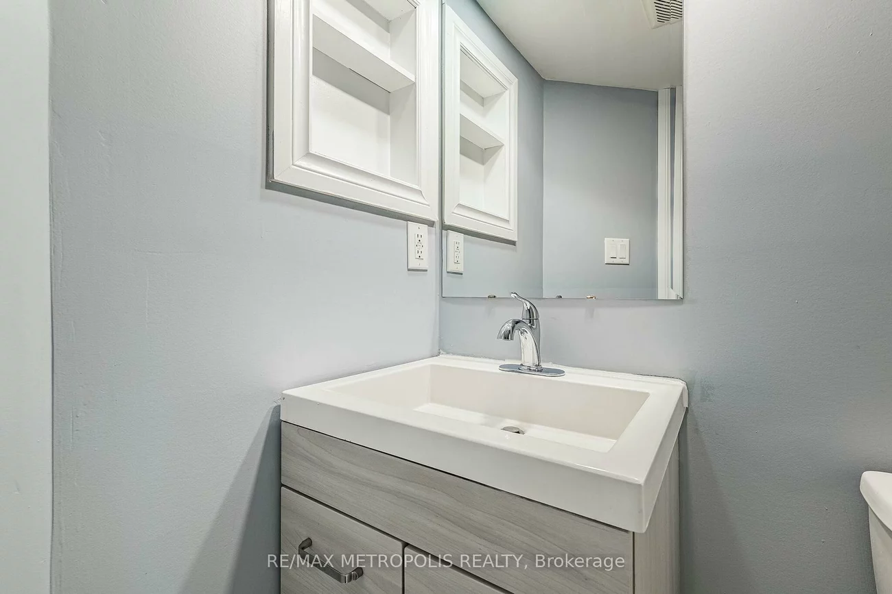 26, Beeston, Fletcher's Creek South, Brampton