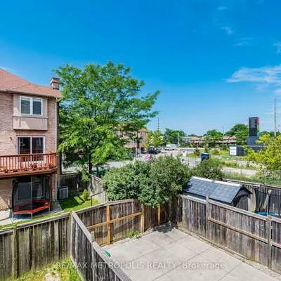 26, Beeston, Fletcher's Creek South, Brampton