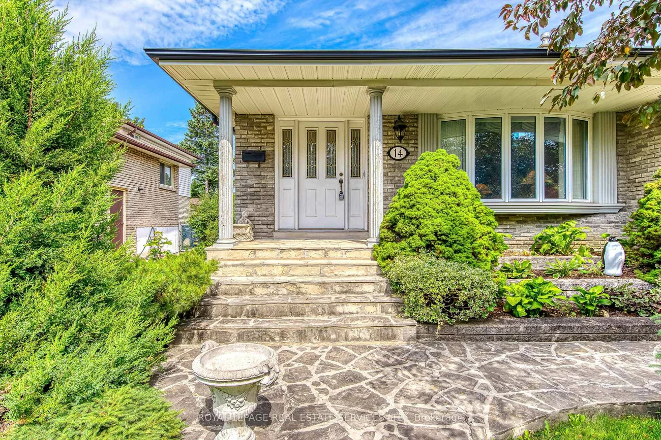 14, Governor Grove, Brampton South, Brampton