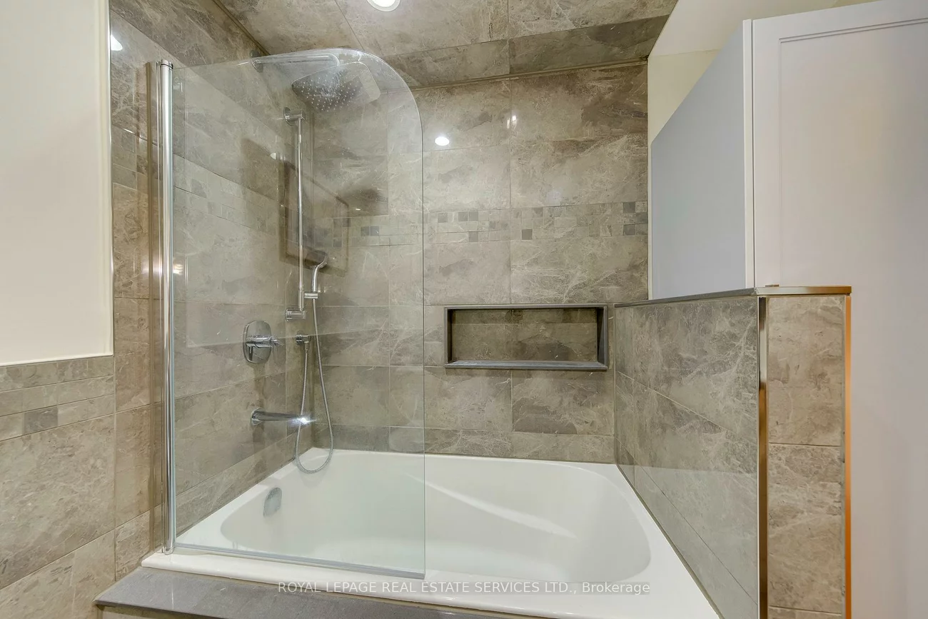 14, Governor Grove, Brampton South, Brampton