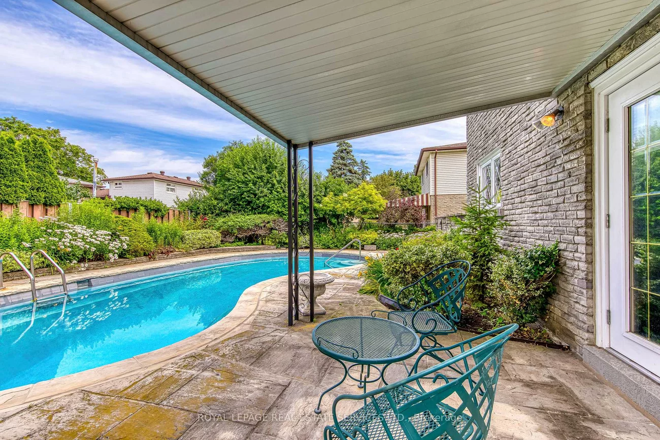 14, Governor Grove, Brampton South, Brampton