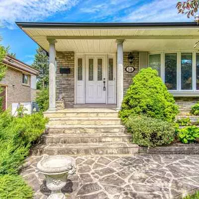 14, Governor Grove, Brampton South, Brampton