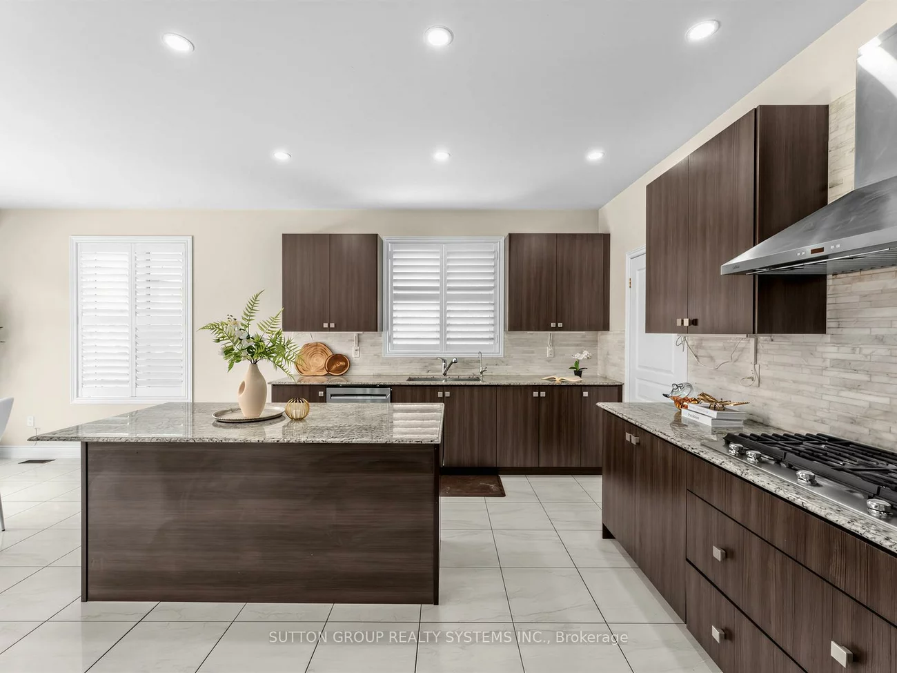 14, Cirillo, Credit Valley, Brampton