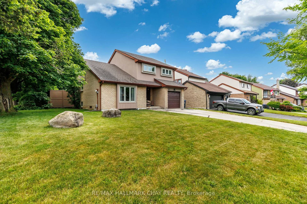 125, Royal Palm, Heart Lake East, Brampton