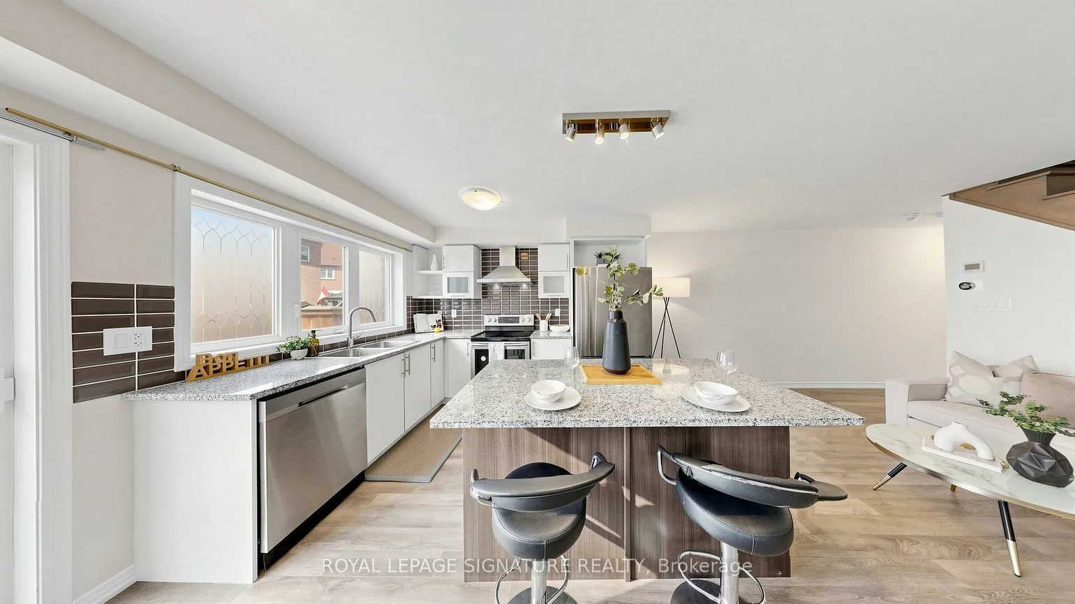 492, Queen Mary, Northwest Brampton, Brampton