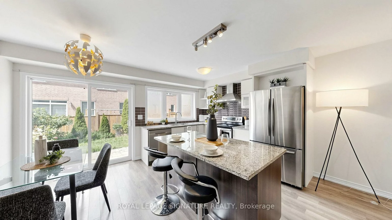 492, Queen Mary, Northwest Brampton, Brampton