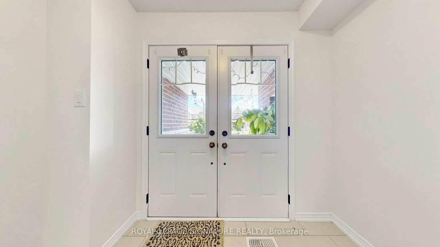 492, Queen Mary, Northwest Brampton, Brampton
