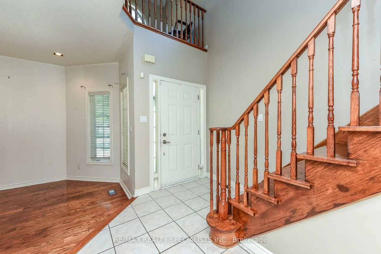 10, Sweet Briar, Snelgrove, Brampton