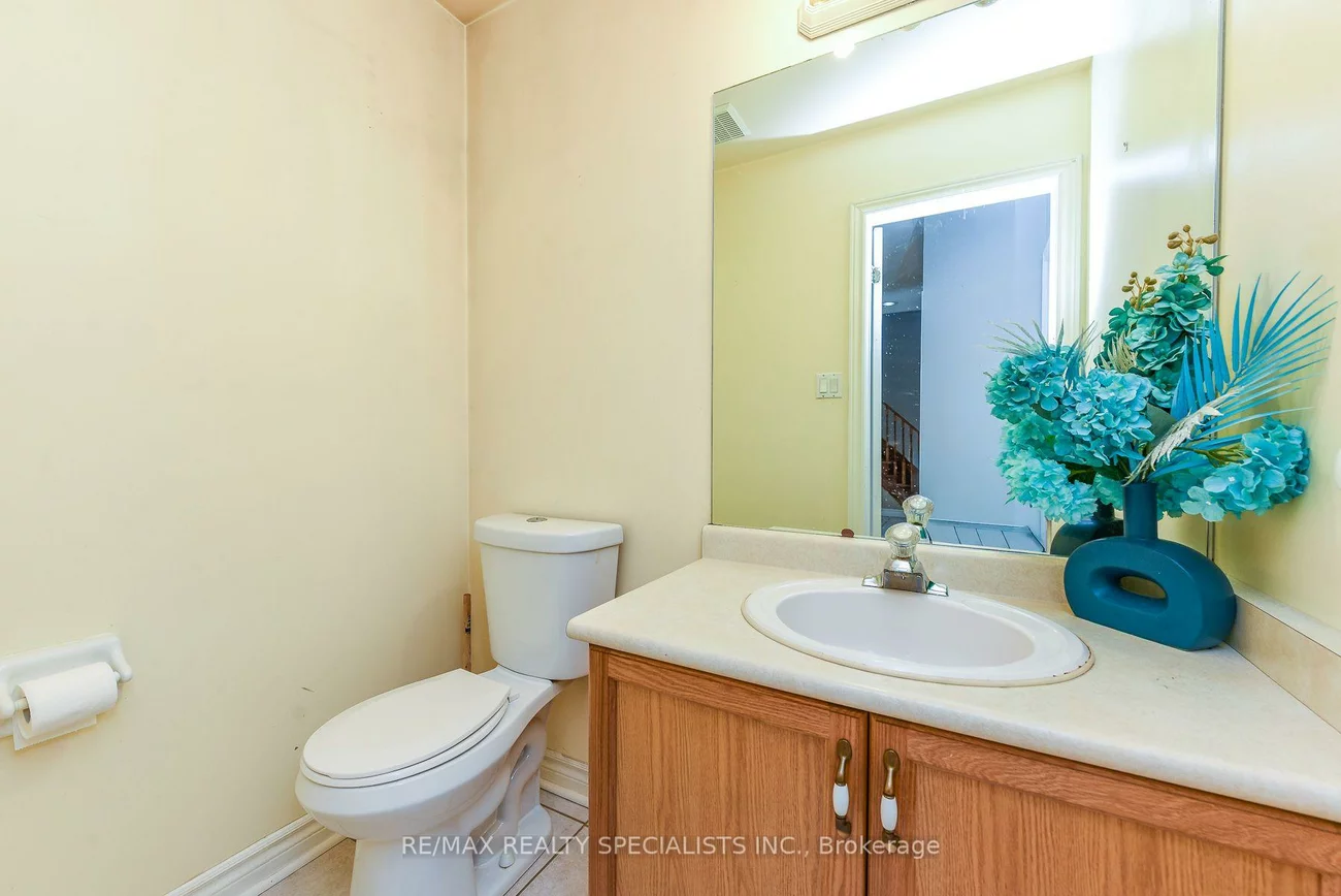 10, Sweet Briar, Snelgrove, Brampton