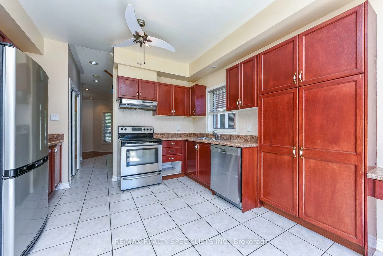 10, Sweet Briar, Snelgrove, Brampton