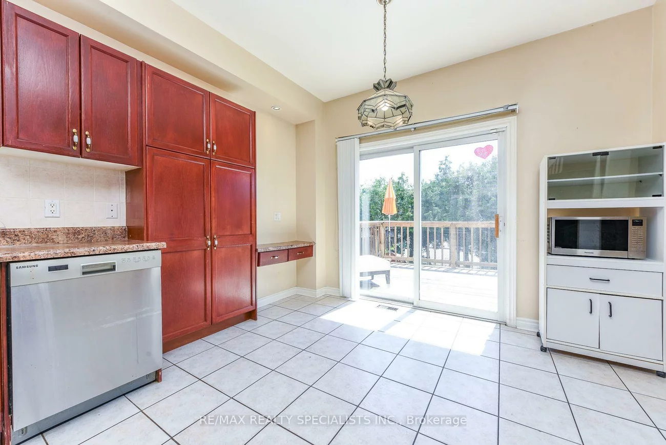 10, Sweet Briar, Snelgrove, Brampton