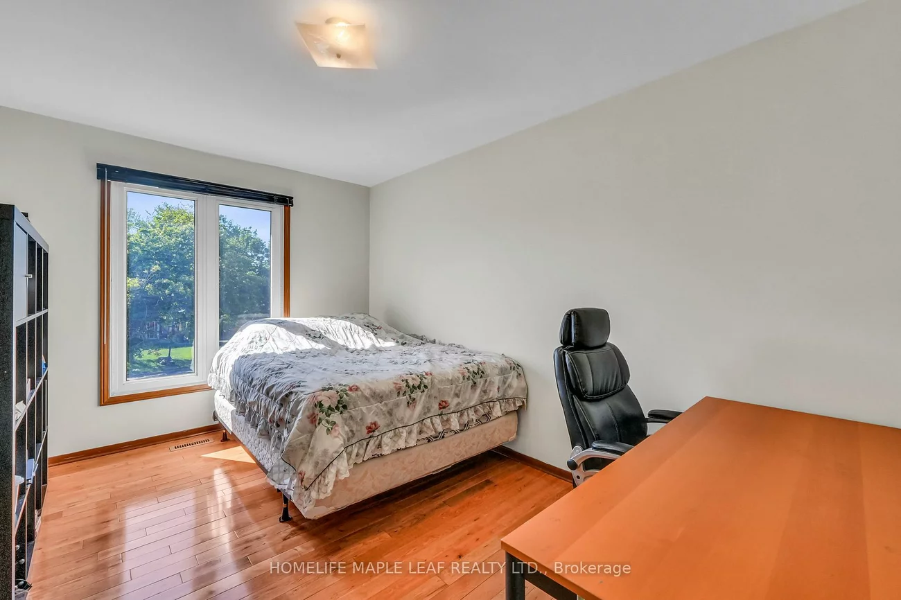 14, Manitou, Central Park, Brampton