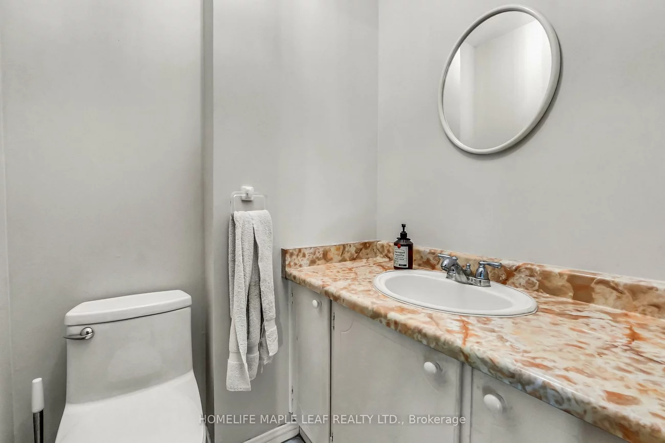 14, Manitou, Central Park, Brampton