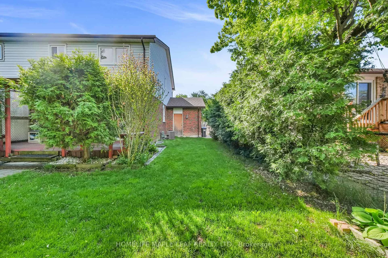14, Manitou, Central Park, Brampton