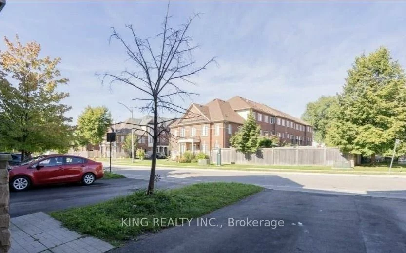 27, Denison, Downtown Brampton, Brampton