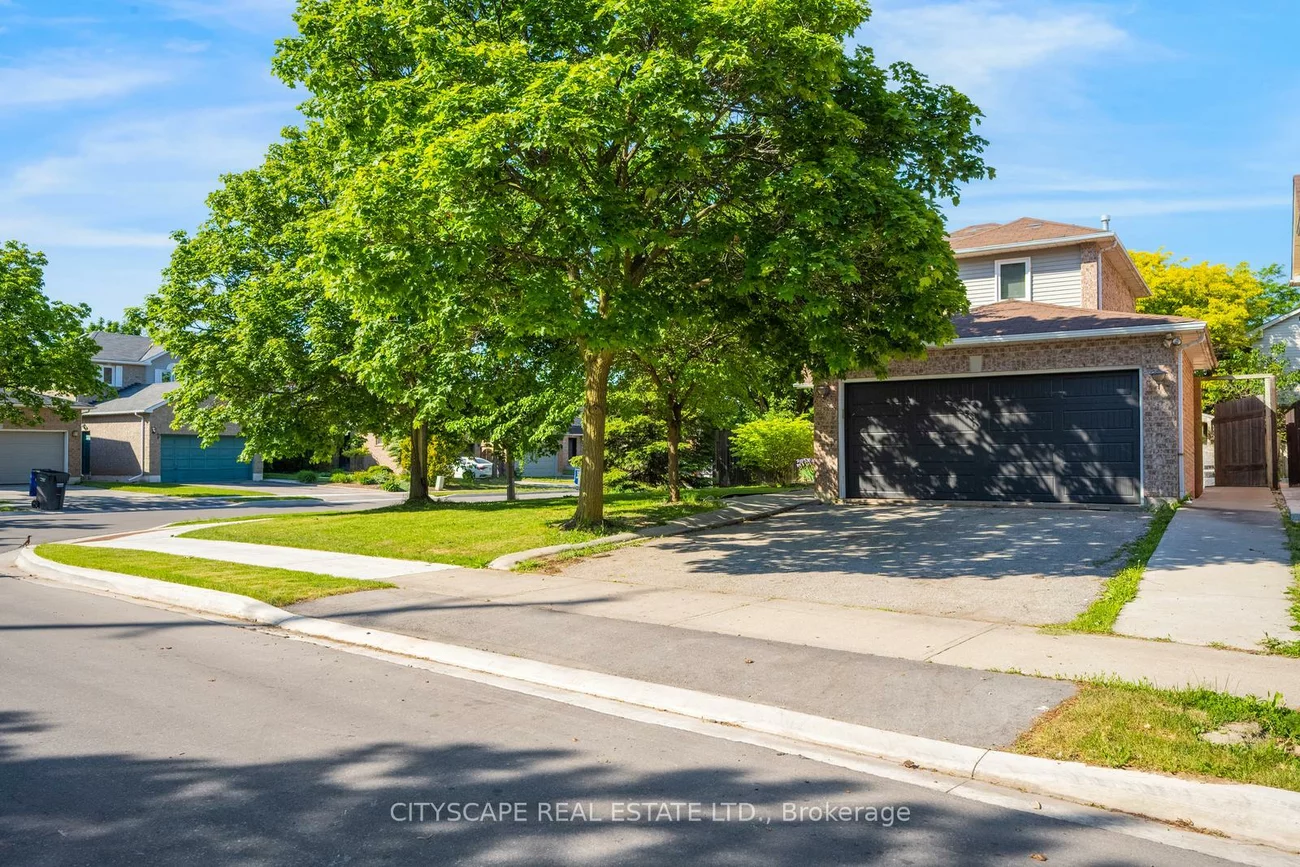 65, Mullis, Fletcher's West, Brampton