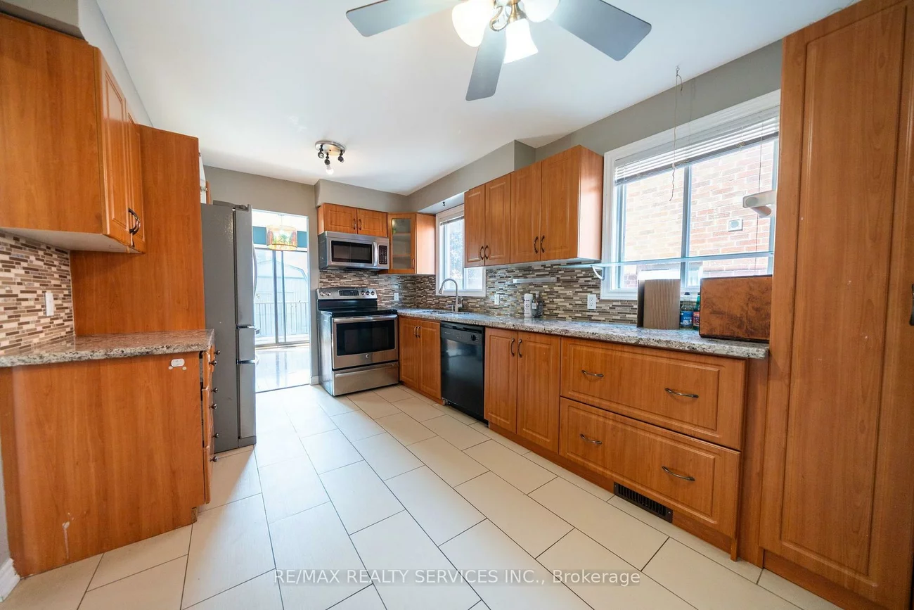 34, Clarridge, Brampton West, Brampton