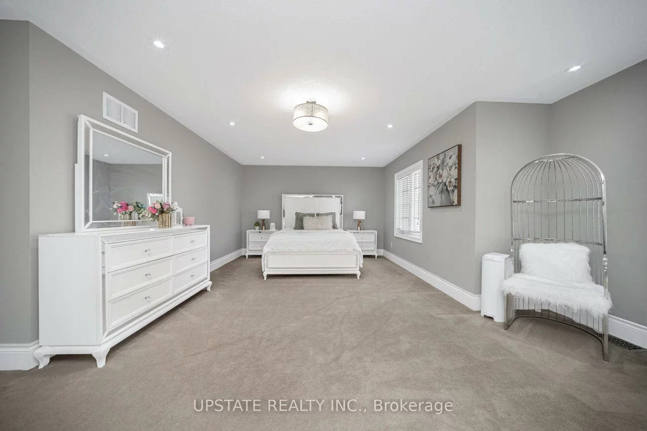 2, Beachville, Credit Valley, Brampton
