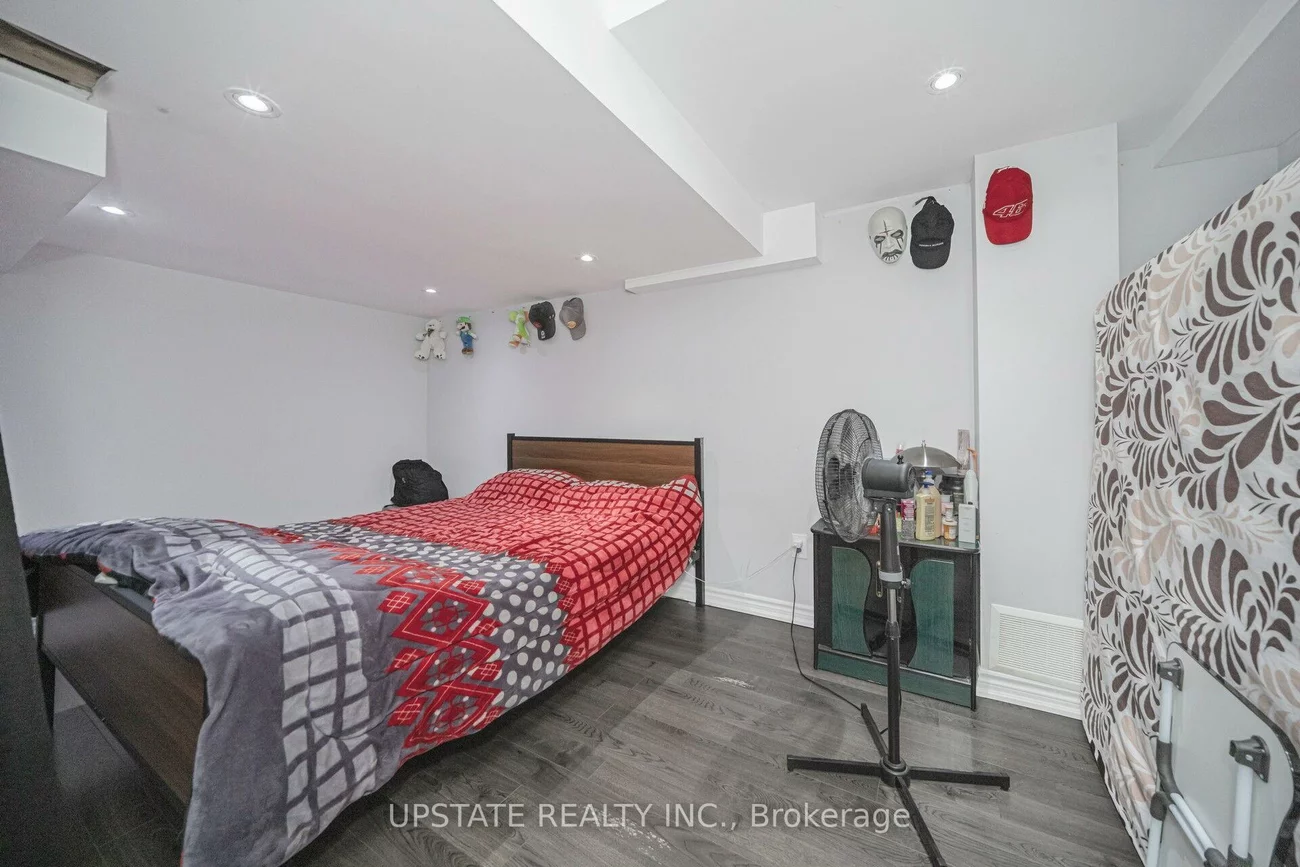 2, Beachville, Credit Valley, Brampton