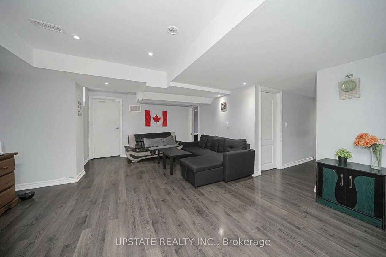 2, Beachville, Credit Valley, Brampton