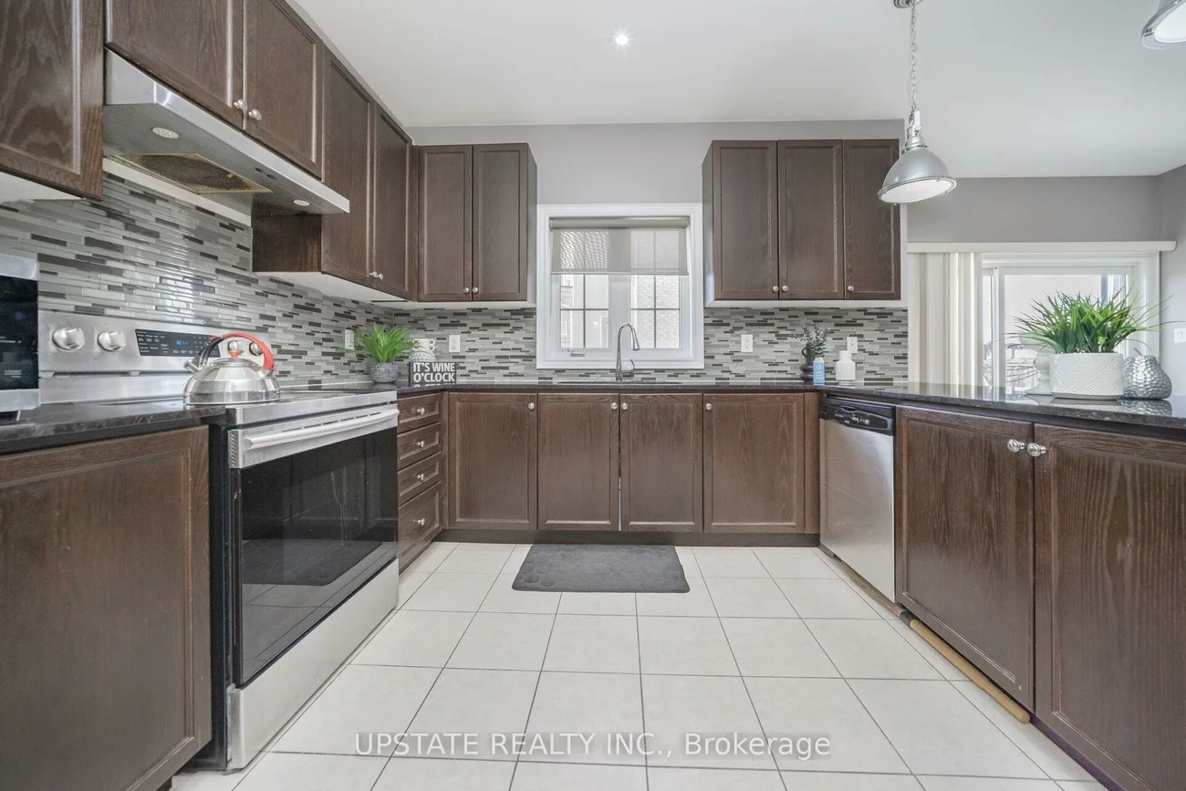 2, Beachville, Credit Valley, Brampton
