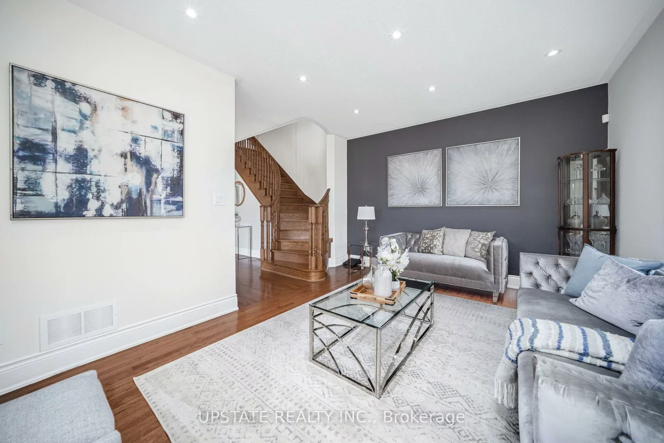 2, Beachville, Credit Valley, Brampton