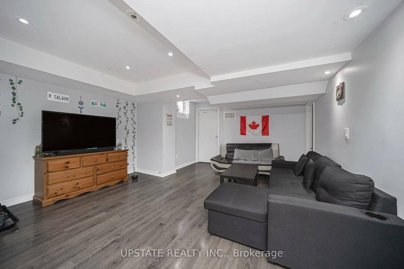 2, Beachville, Credit Valley, Brampton