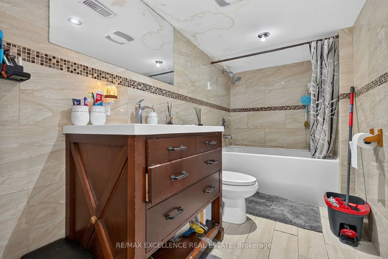 12, Summitgreen, Sandringham-Wellington, Brampton