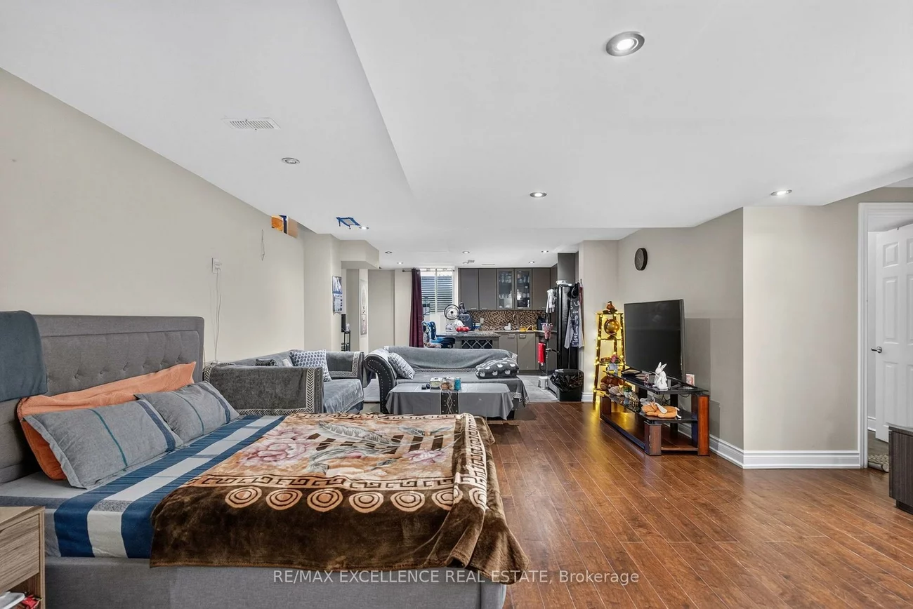12, Summitgreen, Sandringham-Wellington, Brampton