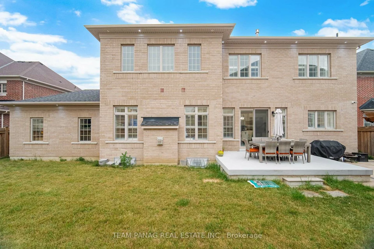 7, Balloon, Toronto Gore Rural Estate, Brampton
