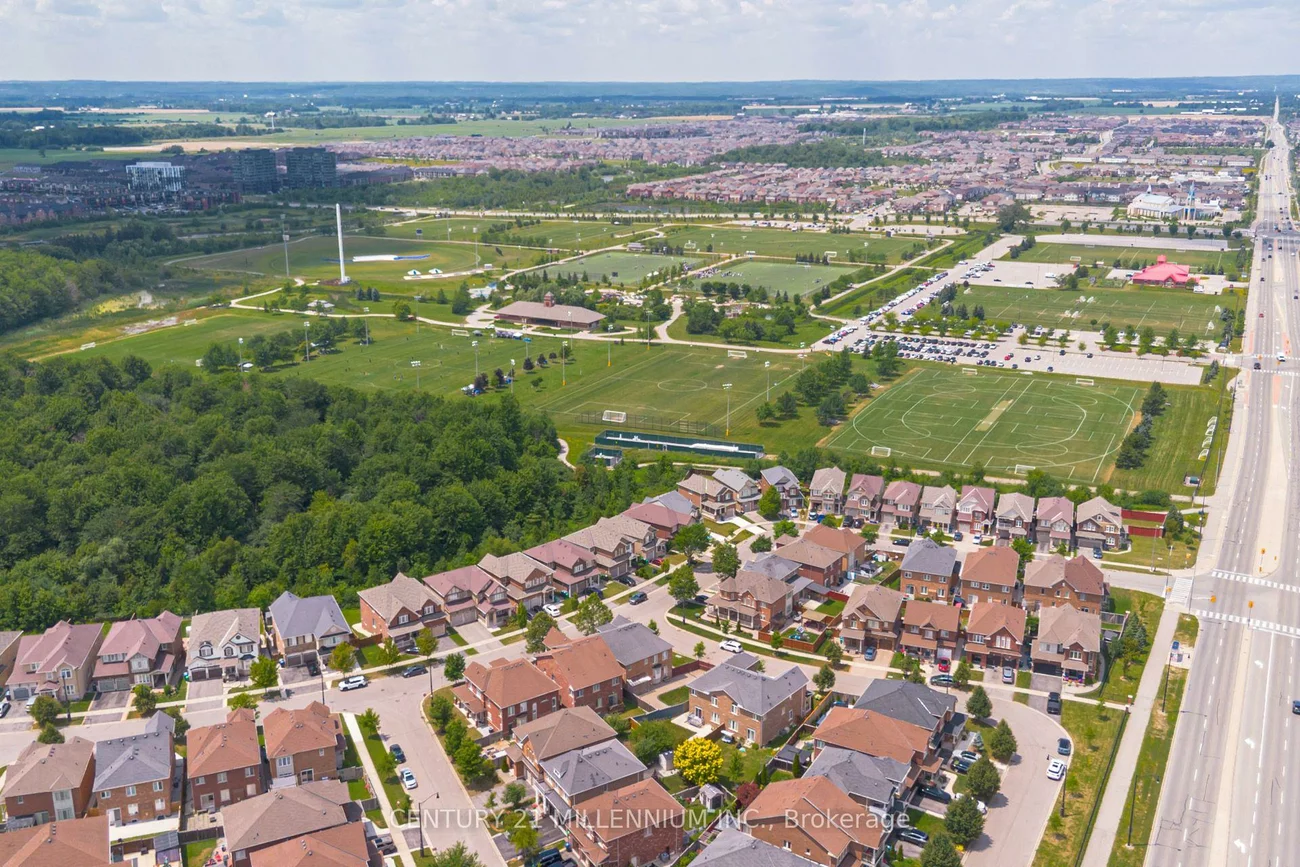 36, Platform, Northwest Brampton, Brampton