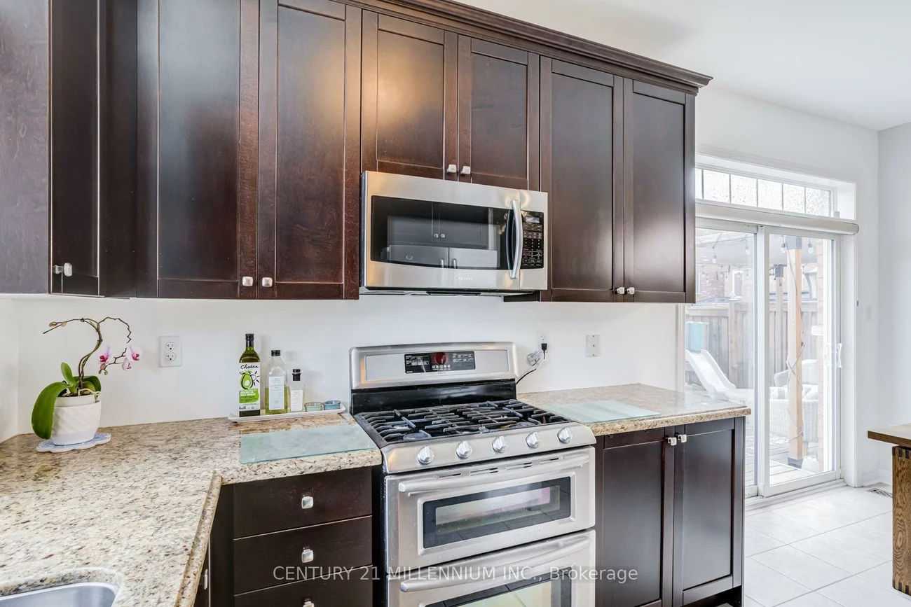 36, Platform, Northwest Brampton, Brampton