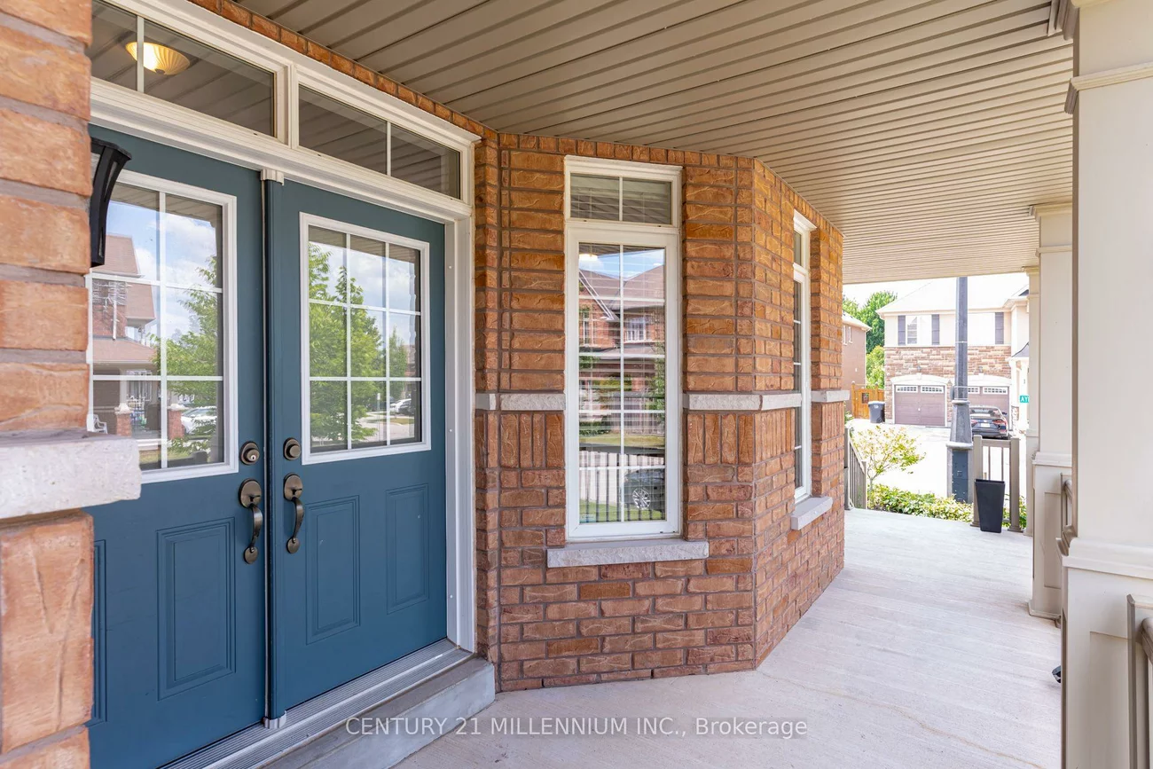 36, Platform, Northwest Brampton, Brampton