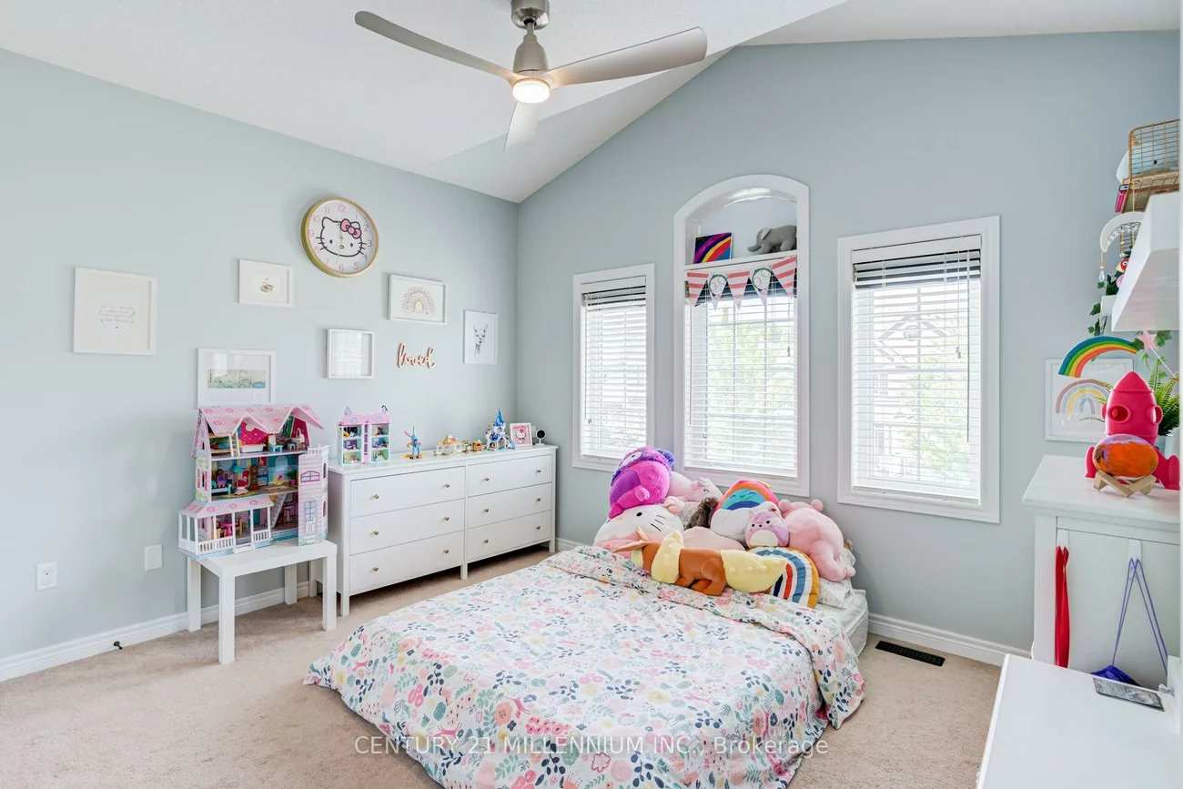 36, Platform, Northwest Brampton, Brampton