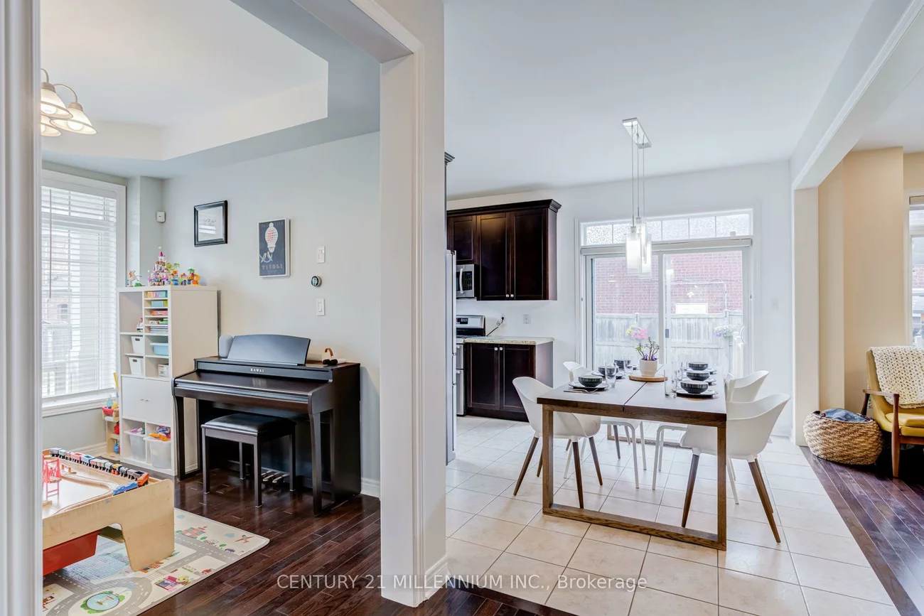 36, Platform, Northwest Brampton, Brampton