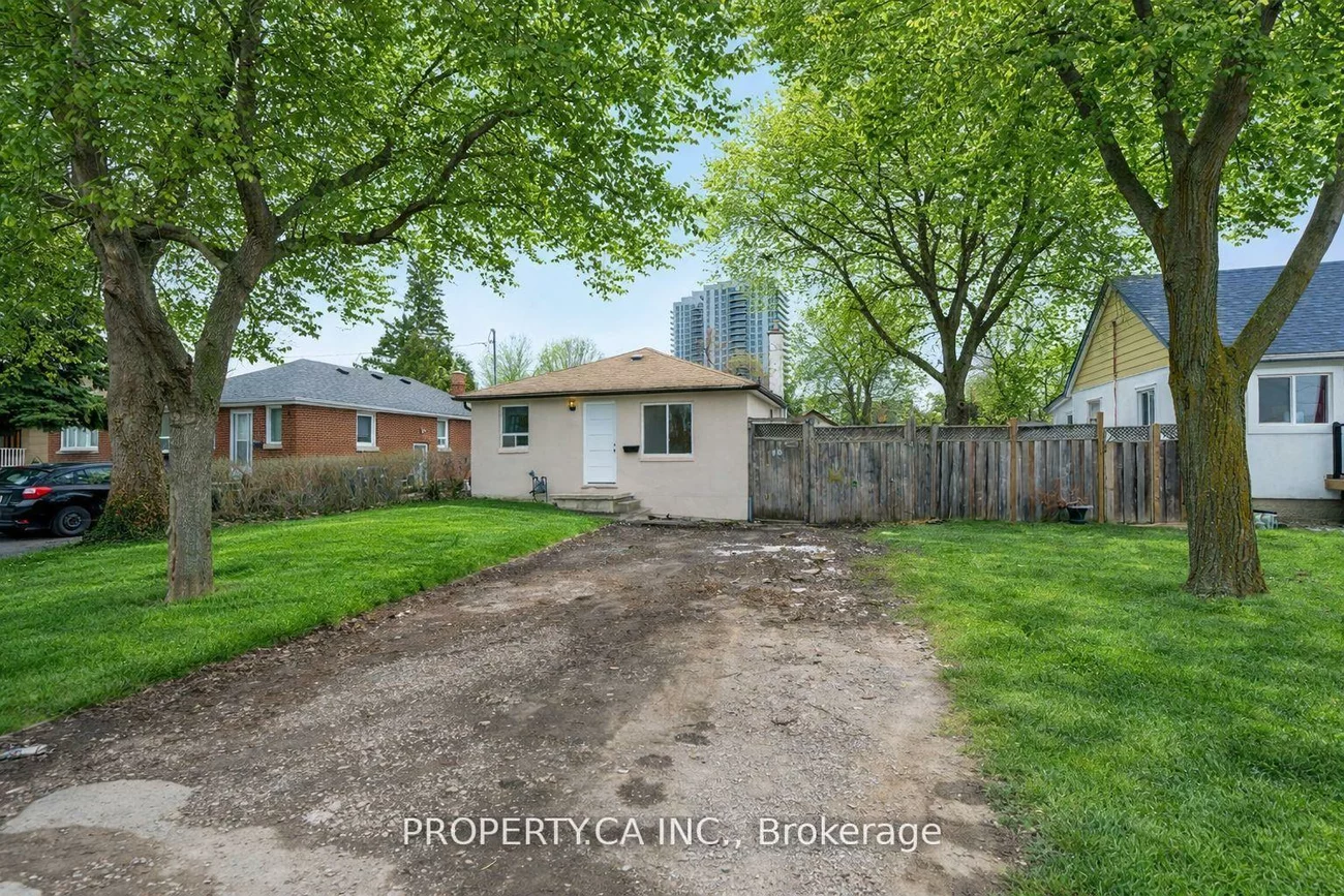 46, McMurchy, Downtown Brampton, Brampton