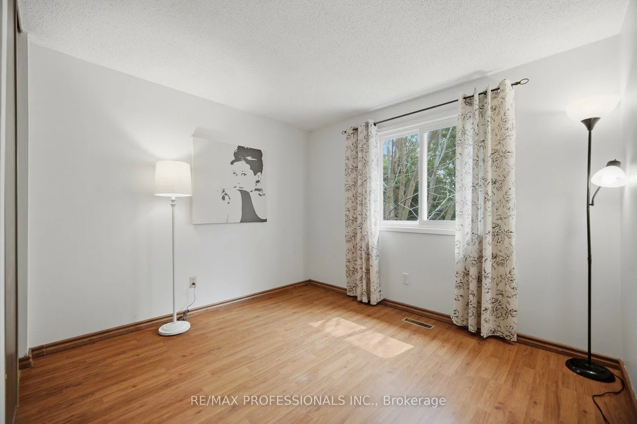 22, Pontiac, Heart Lake West, Brampton