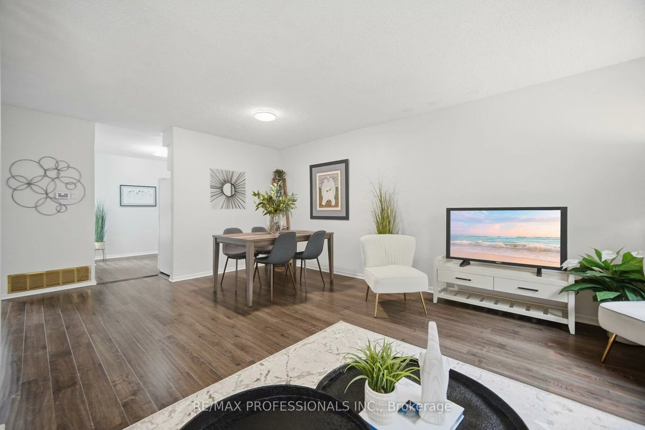 22, Pontiac, Heart Lake West, Brampton