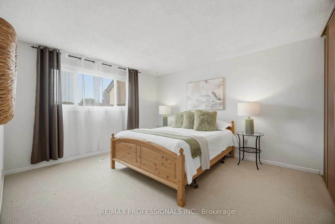 22, Pontiac, Heart Lake West, Brampton